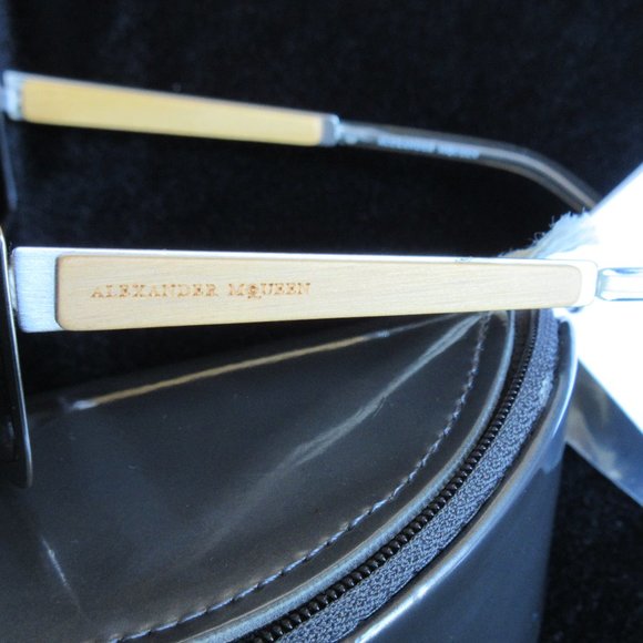 VINTAGE McQueen sunglasses UNISEX - Picture 11 of 16